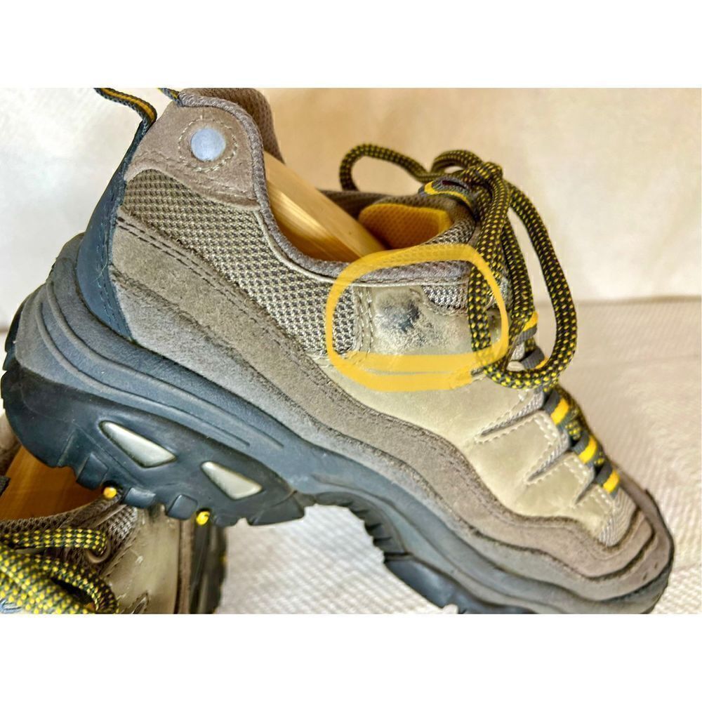 Skechers Sport Leather Sneaker, Size 8.5 Womens, VGC Worn by Actress On TV - Picture 12 of 12